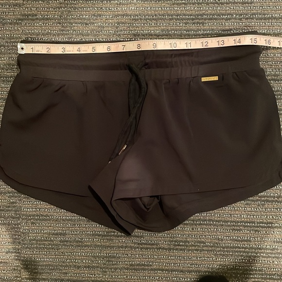 Cleo Harper Dash Short - Picture 8 of 8